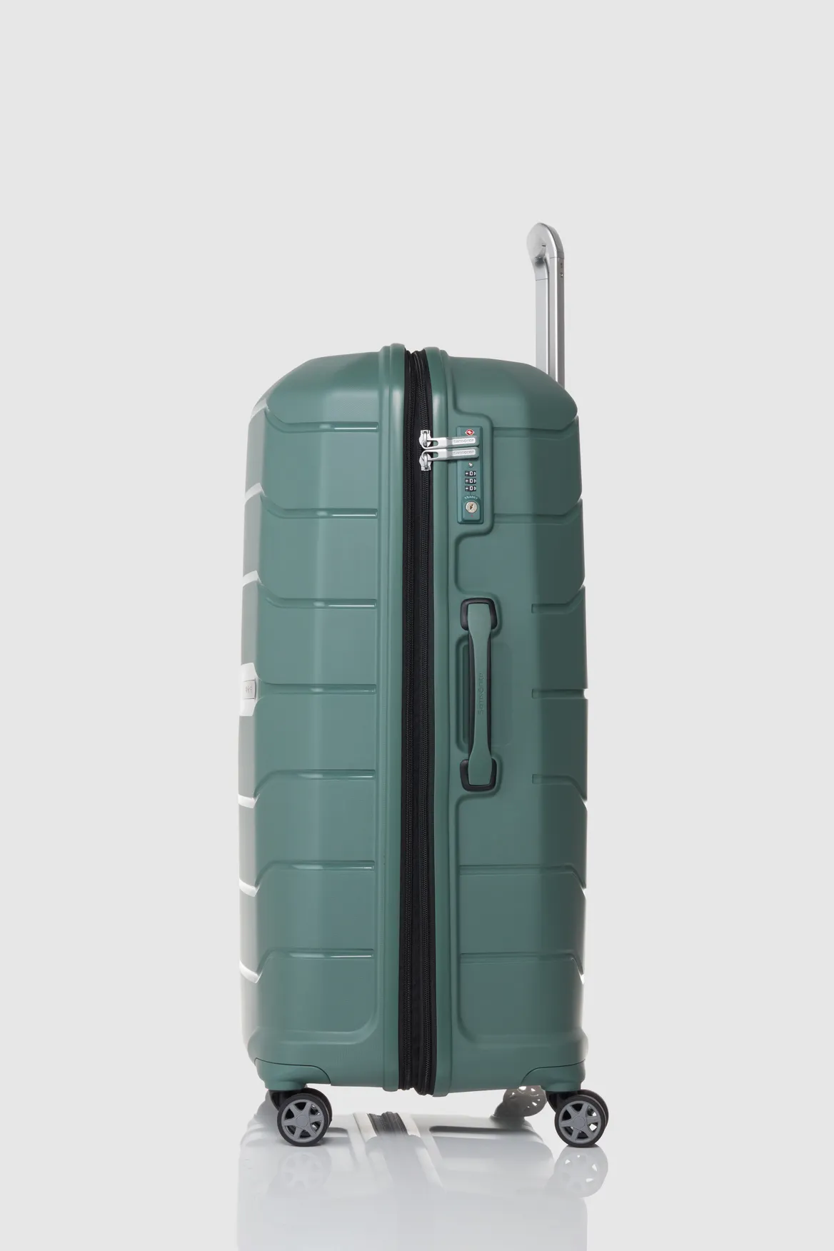 Oc2lite Check-In 81cm Suitcase Strandbags