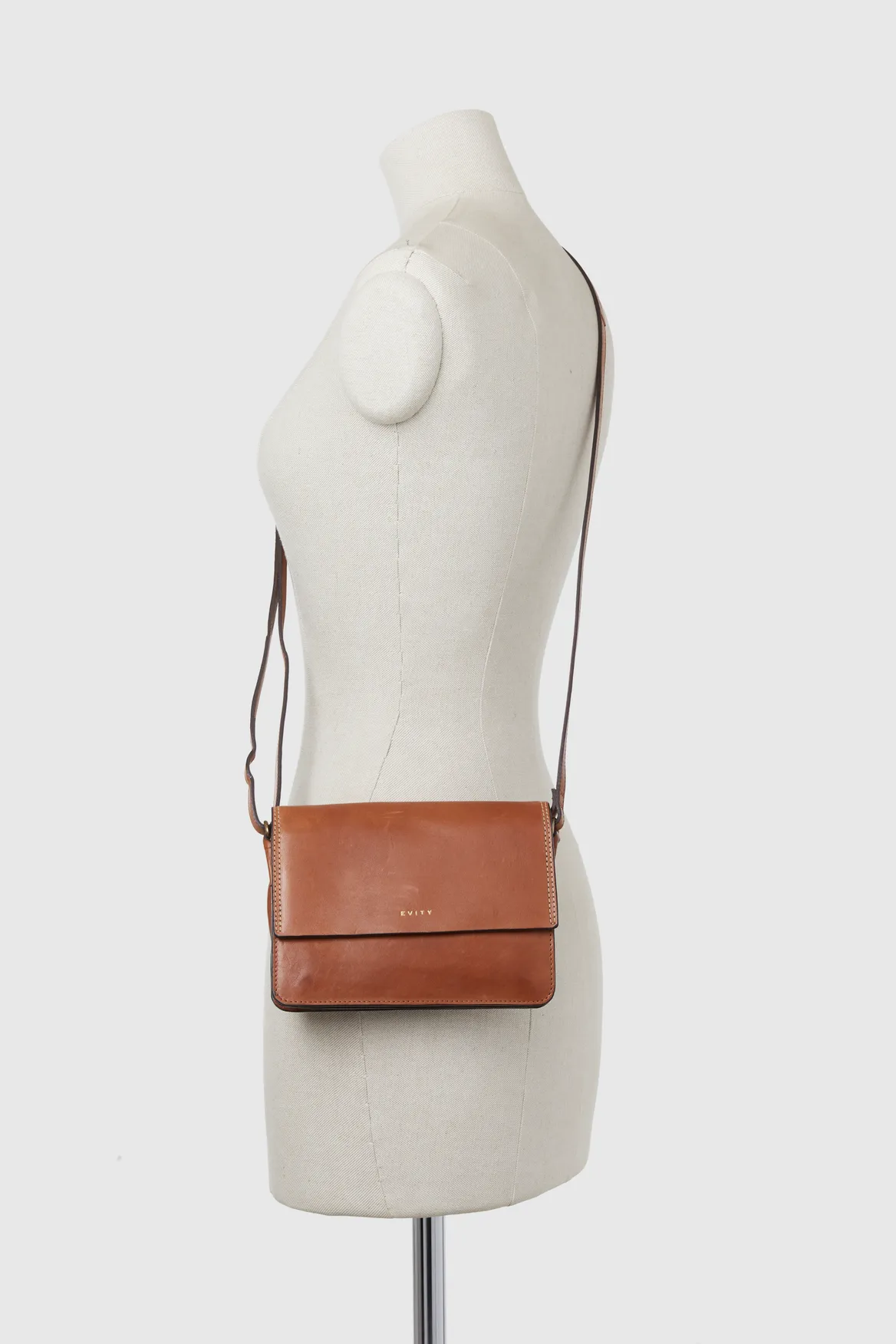Payton Leather Crossbody Bag Strandbags