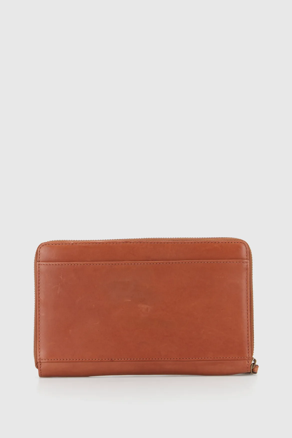 Payton Leather Passport Wallet Strandbags