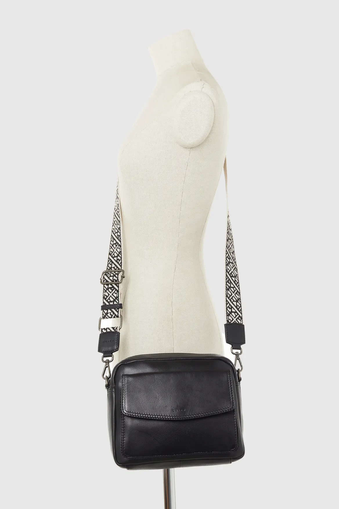 Pia Leather Crossbody Bag Strandbags