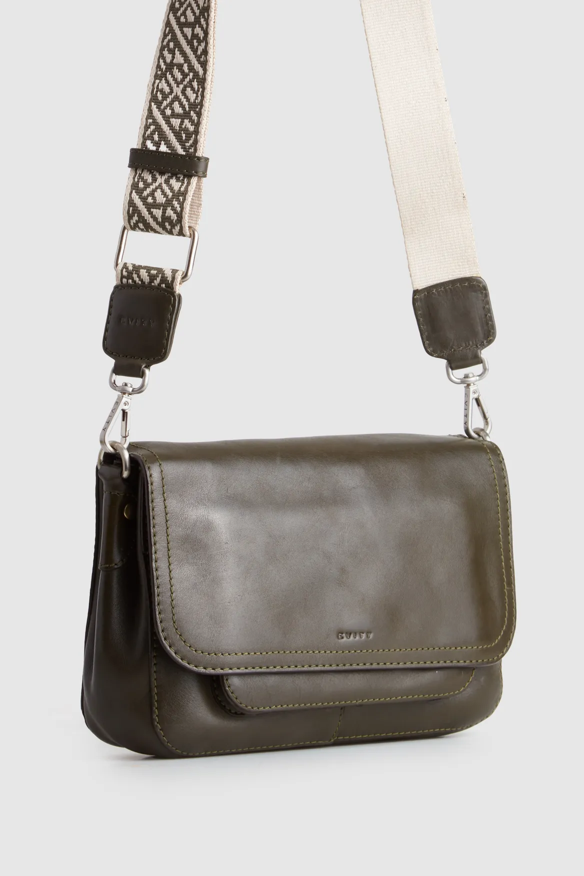 Pia Leather Flap Crossbody Bag Strandbags