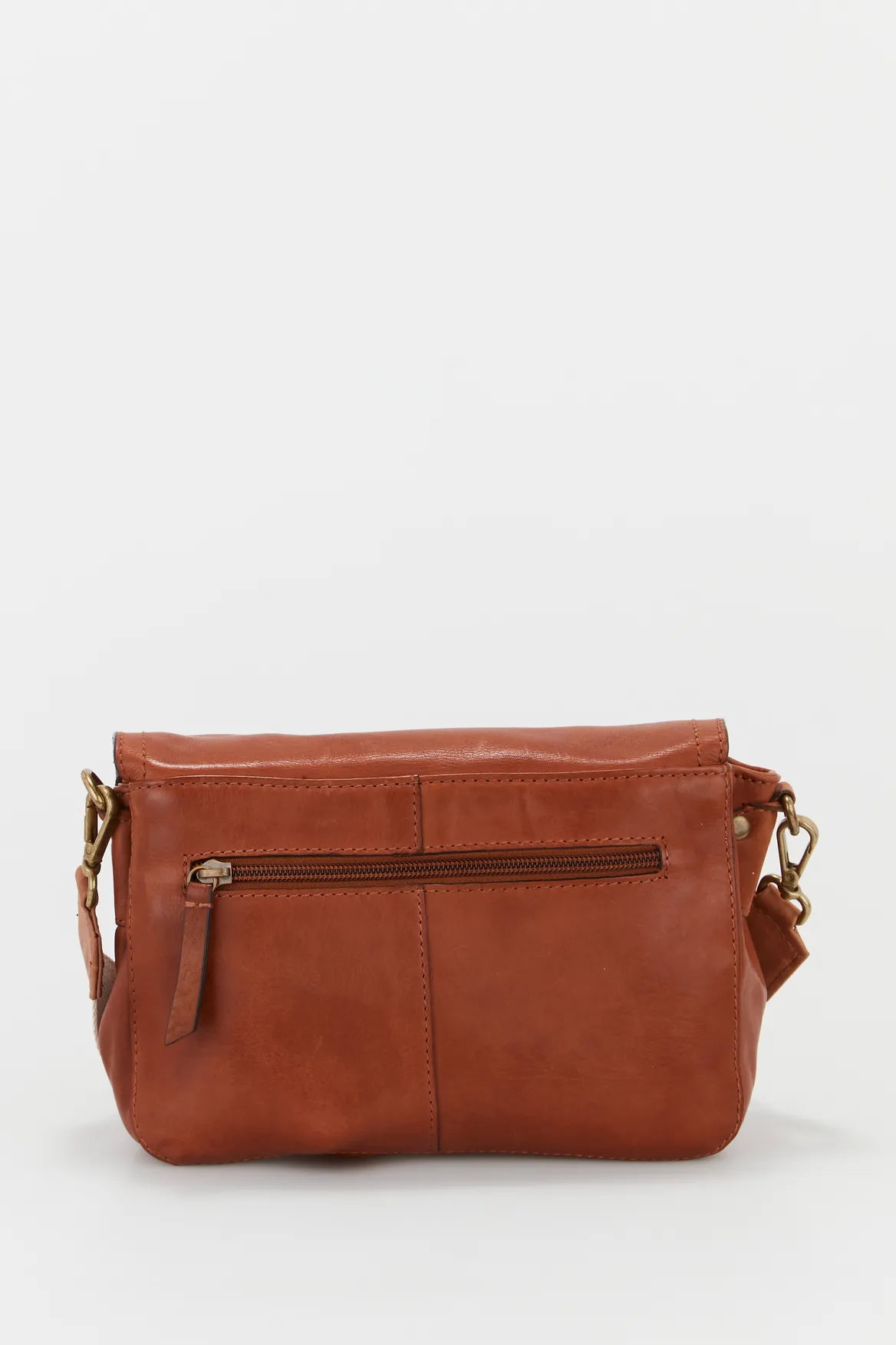 Pia Leather Flap Crossbody Bag Strandbags