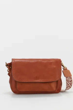 Pia Leather Flap Crossbody Bag Strandbags