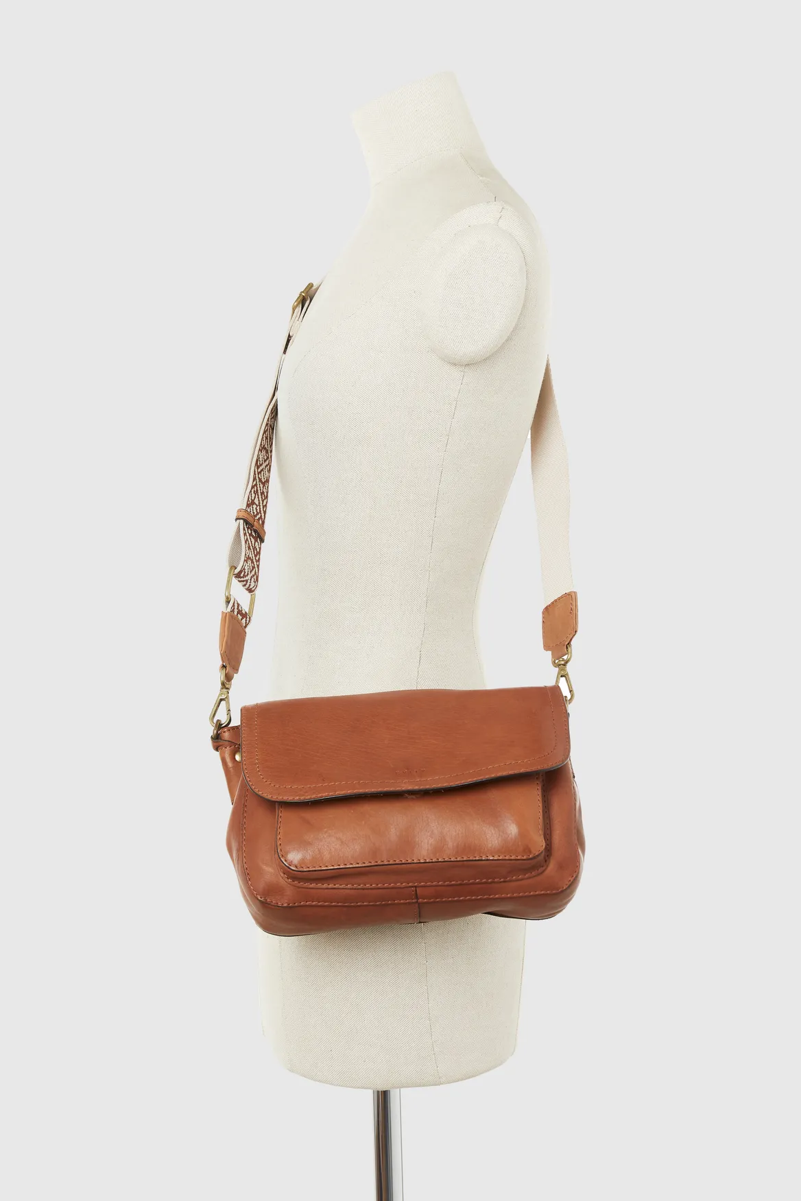Pia Leather Flap Crossbody Bag Strandbags