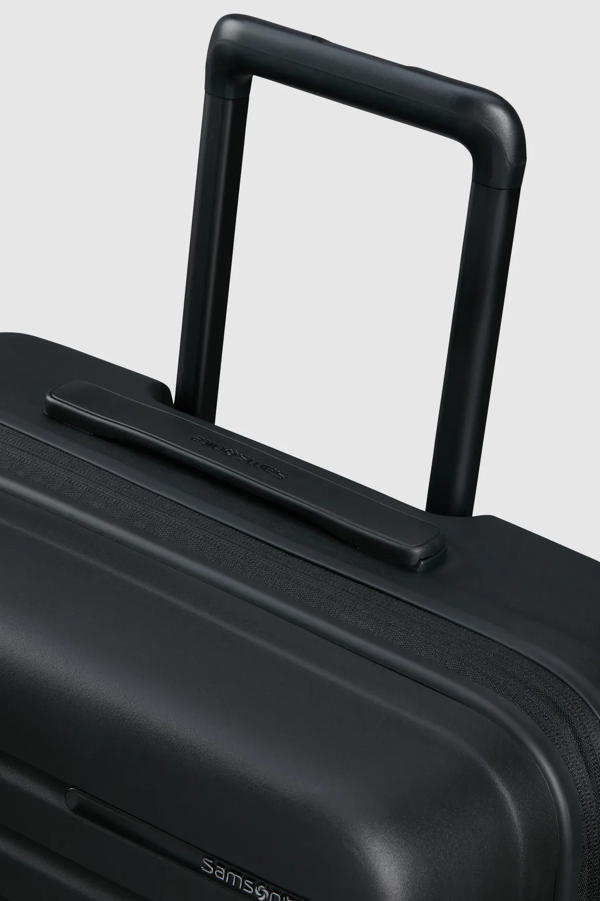 Restackd 55cm Suitcase Strandbags