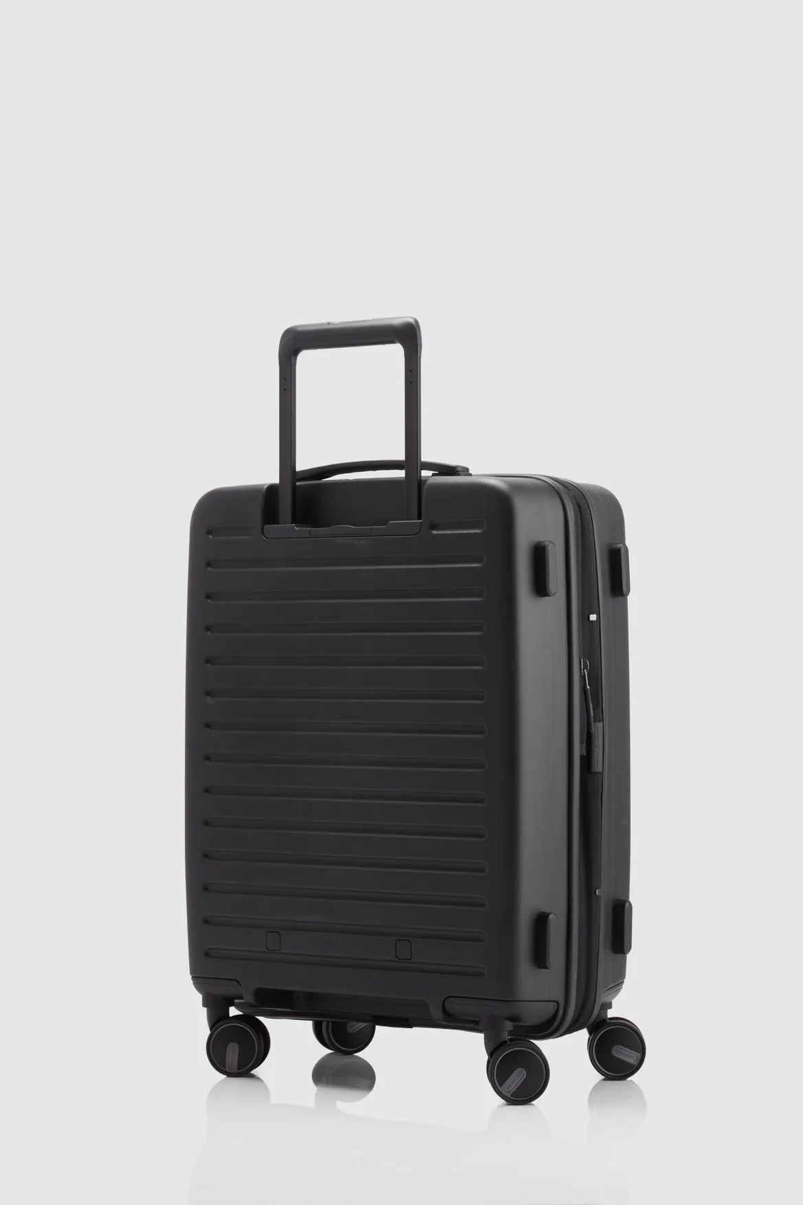 Restackd 55cm Suitcase Strandbags