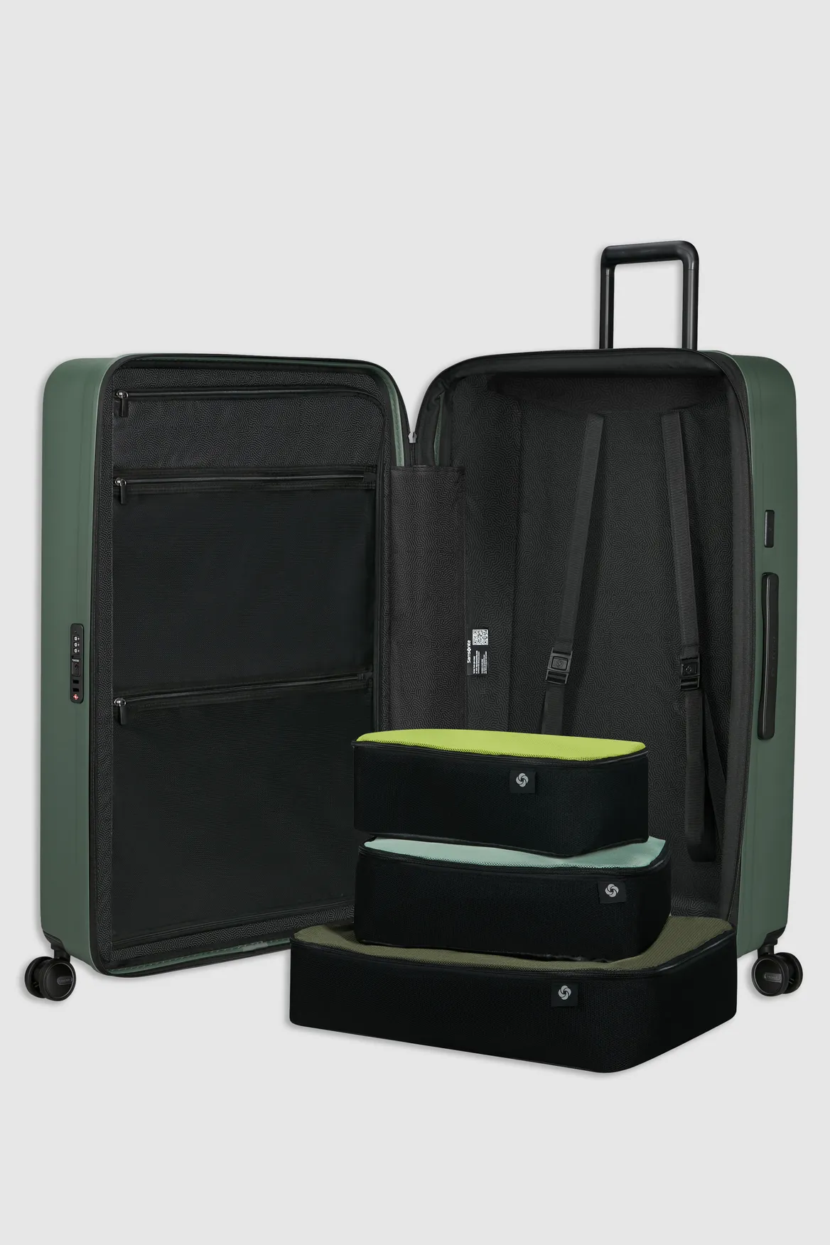 Restackd 81cm Suitcase Strandbags