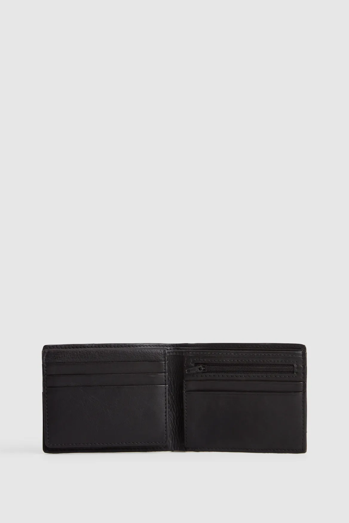 RFID Ed Leather Bifold Strandbags