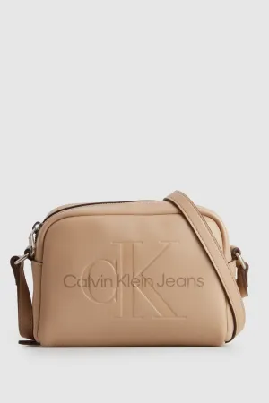 Sculpted Crossbody Bag Strandbags