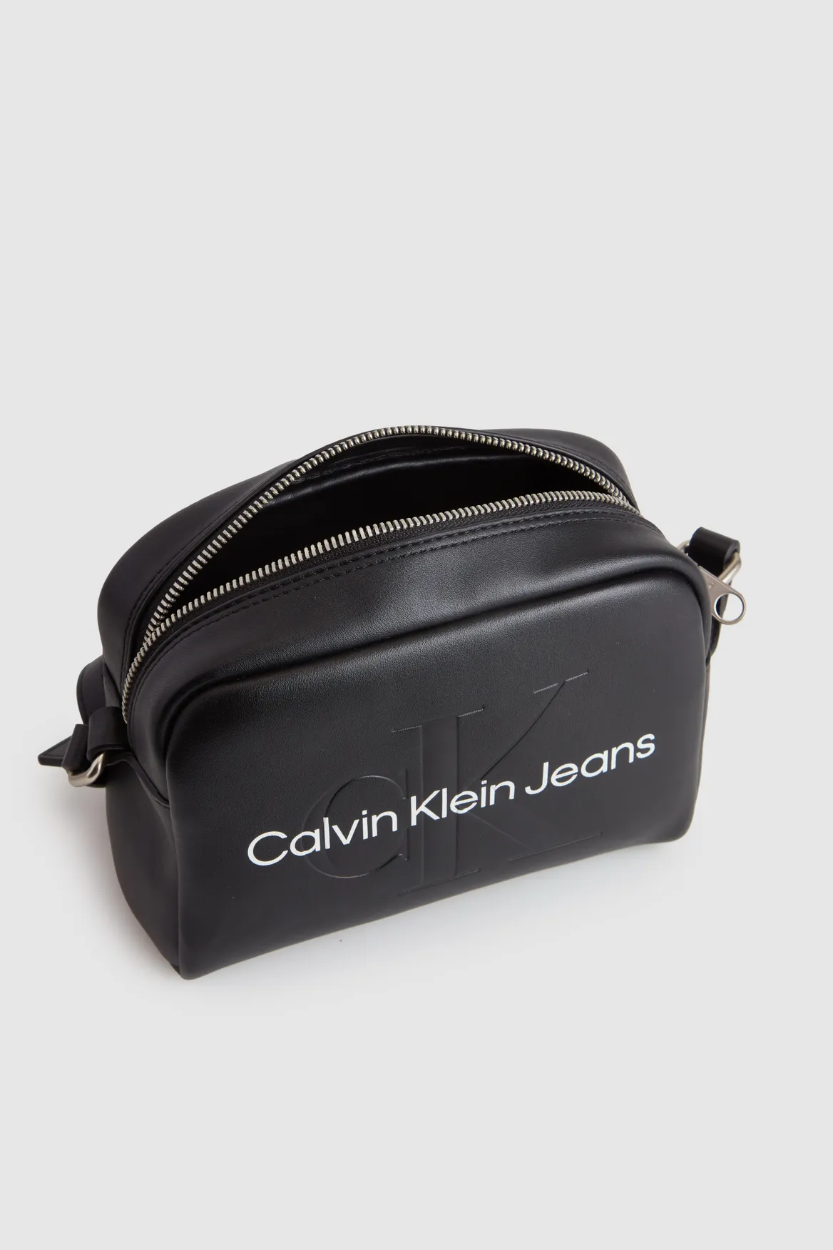 Sculpted Crossbody Bag Strandbags