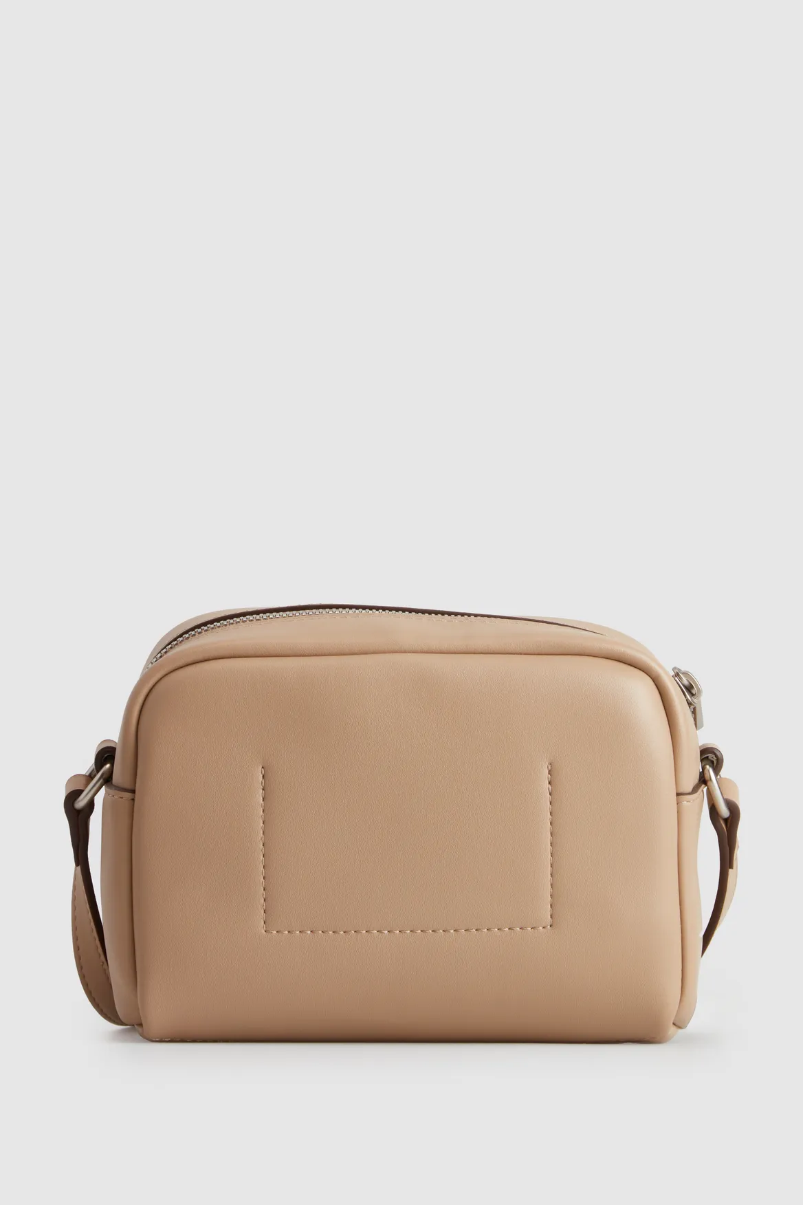 Sculpted Crossbody Bag Strandbags