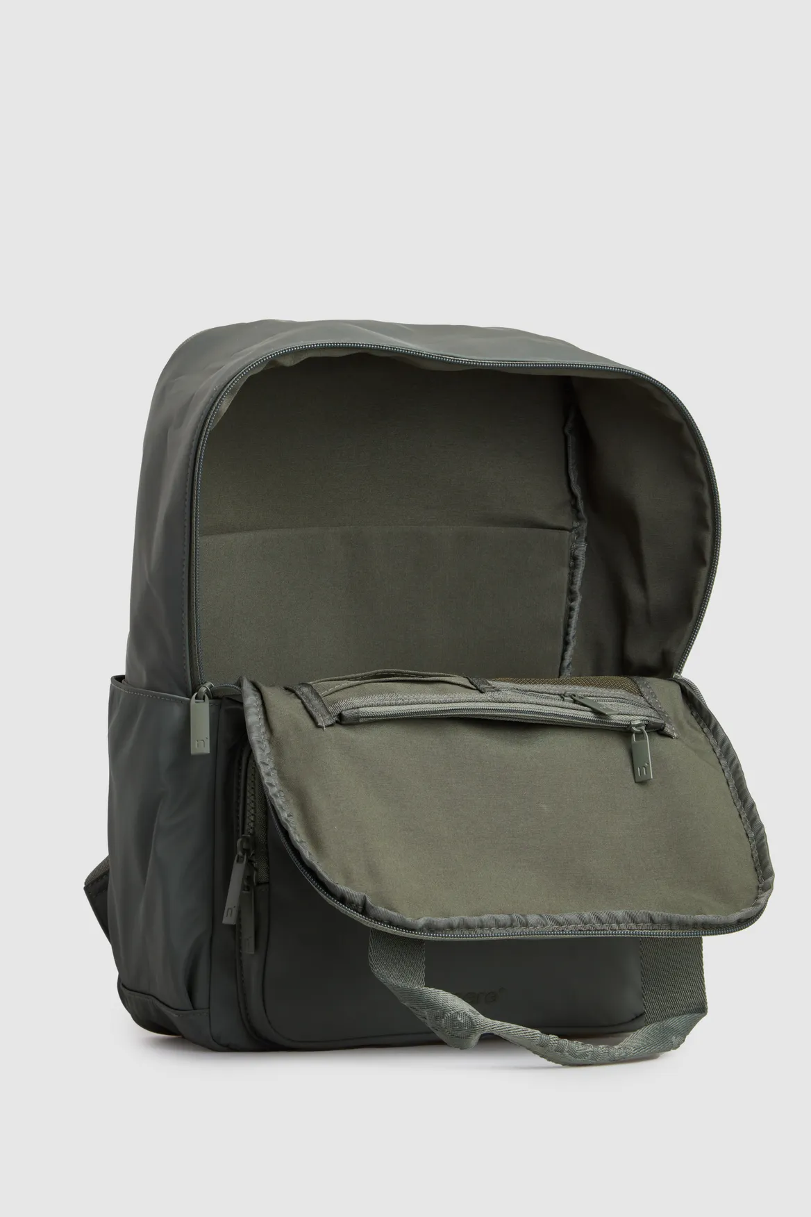 Seeker Carry On Backpack Strandbags