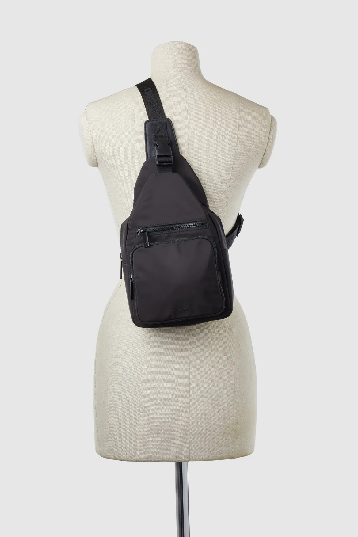 Seeker RFID Sling Bag Strandbags