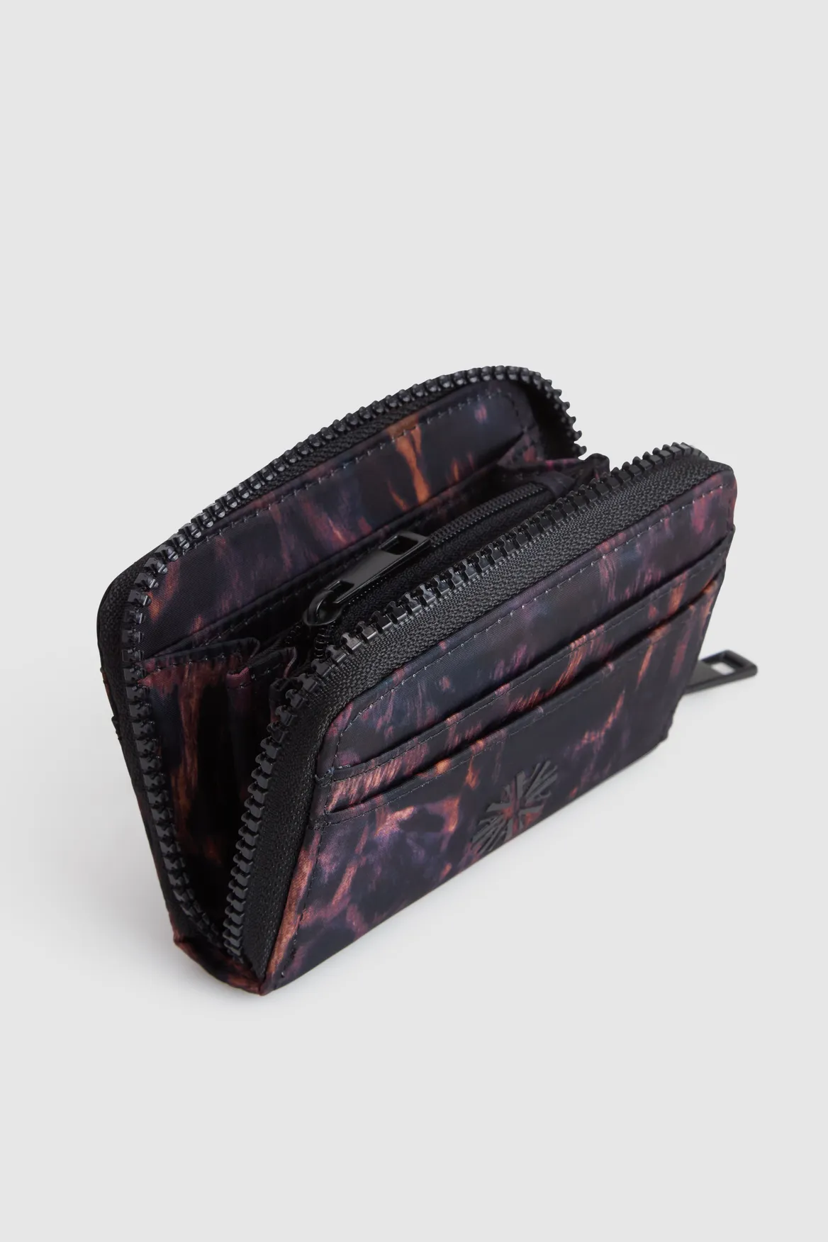 Small Nylon Ziparound Wallet Strandbags