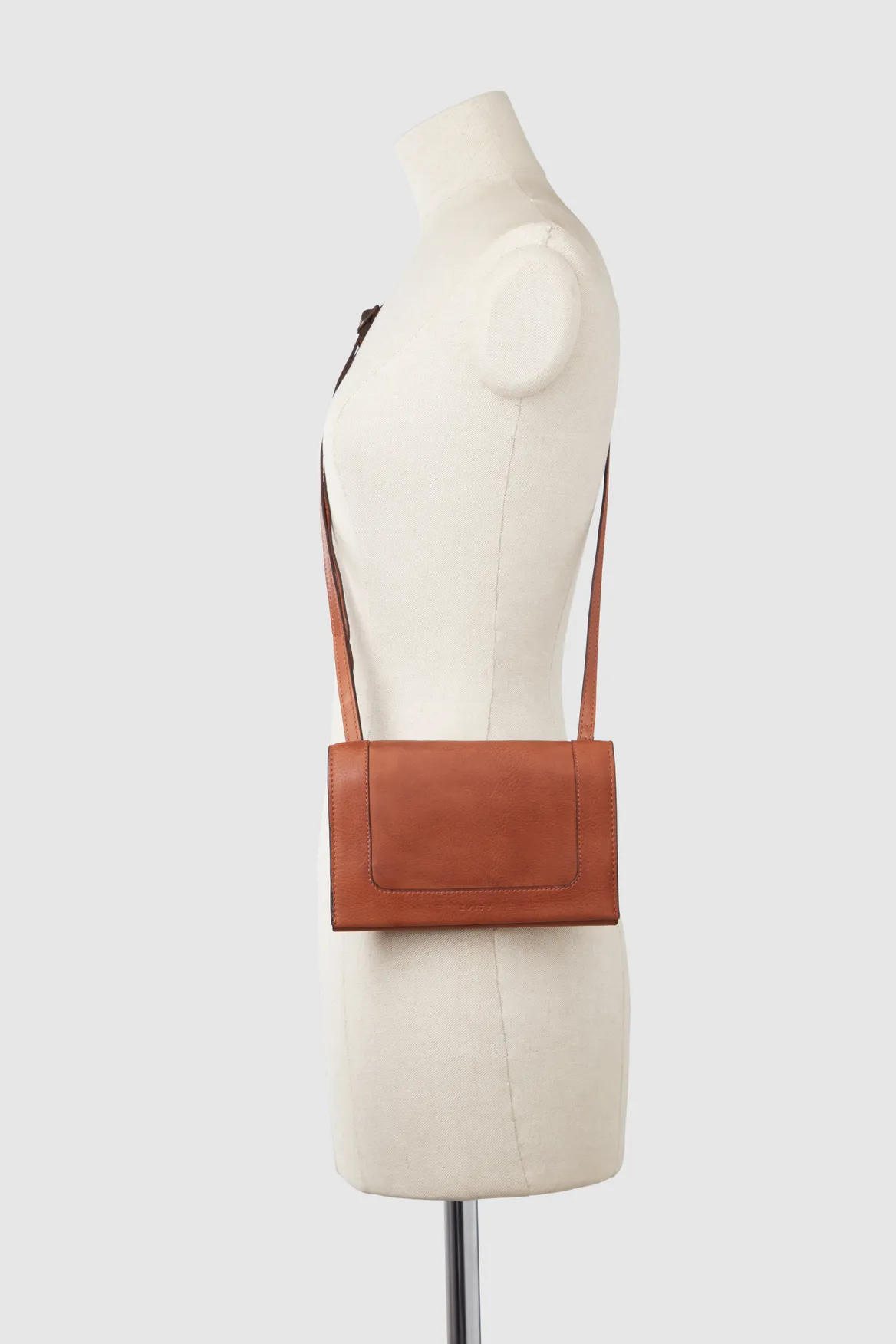 Sofia Leather Small Crossbody Strandbags