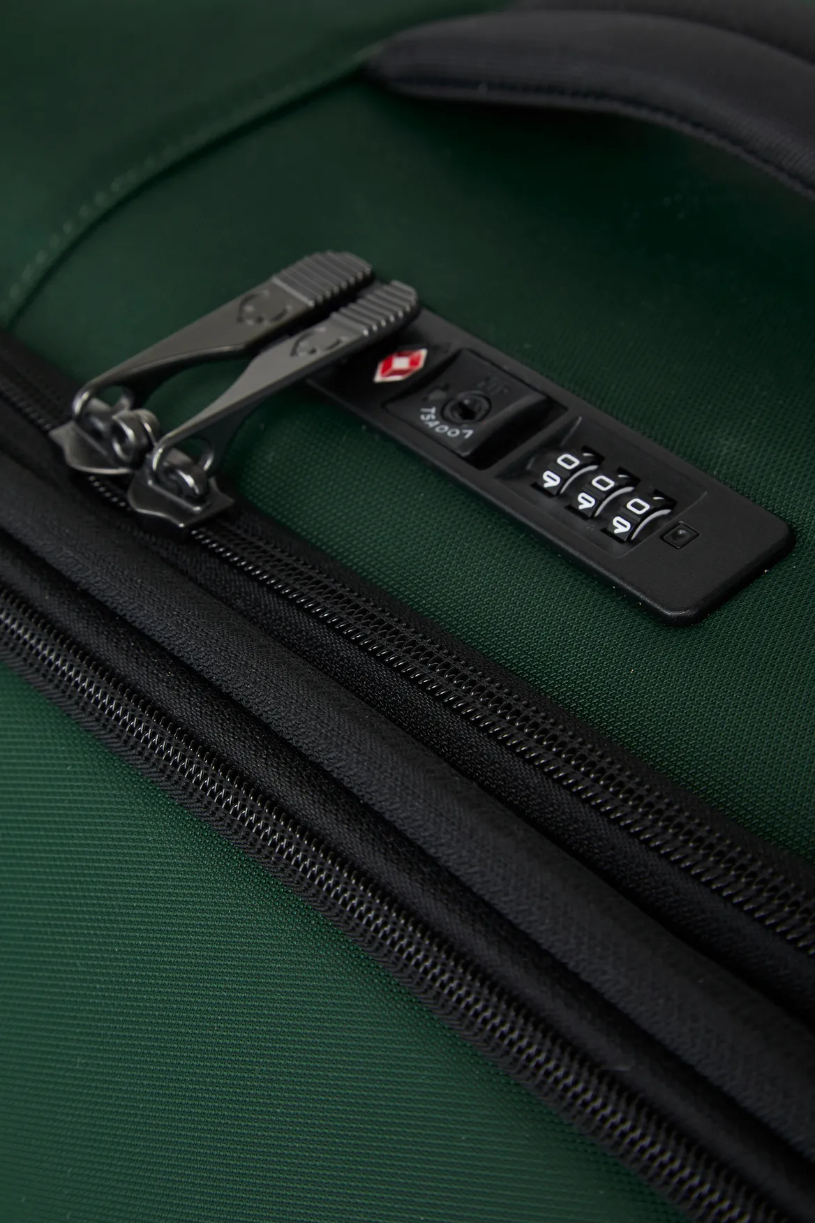 Soft Stripe 54cm Suitcase Strandbags