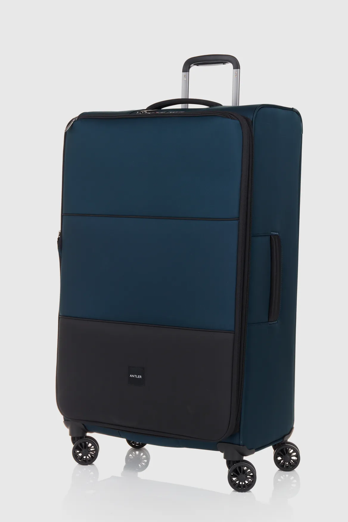 Soft Stripe 81cm Suitcase Strandbags