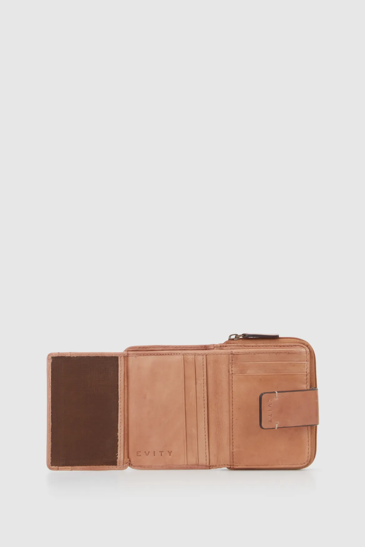 Tara Leather Small Tab Wallet Strandbags