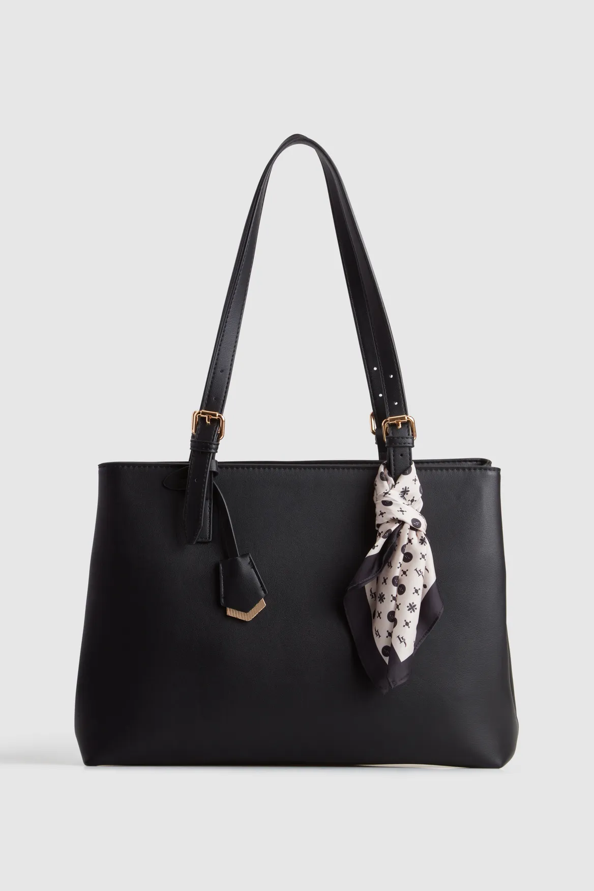 Tote Bag With Scarf Strandbags