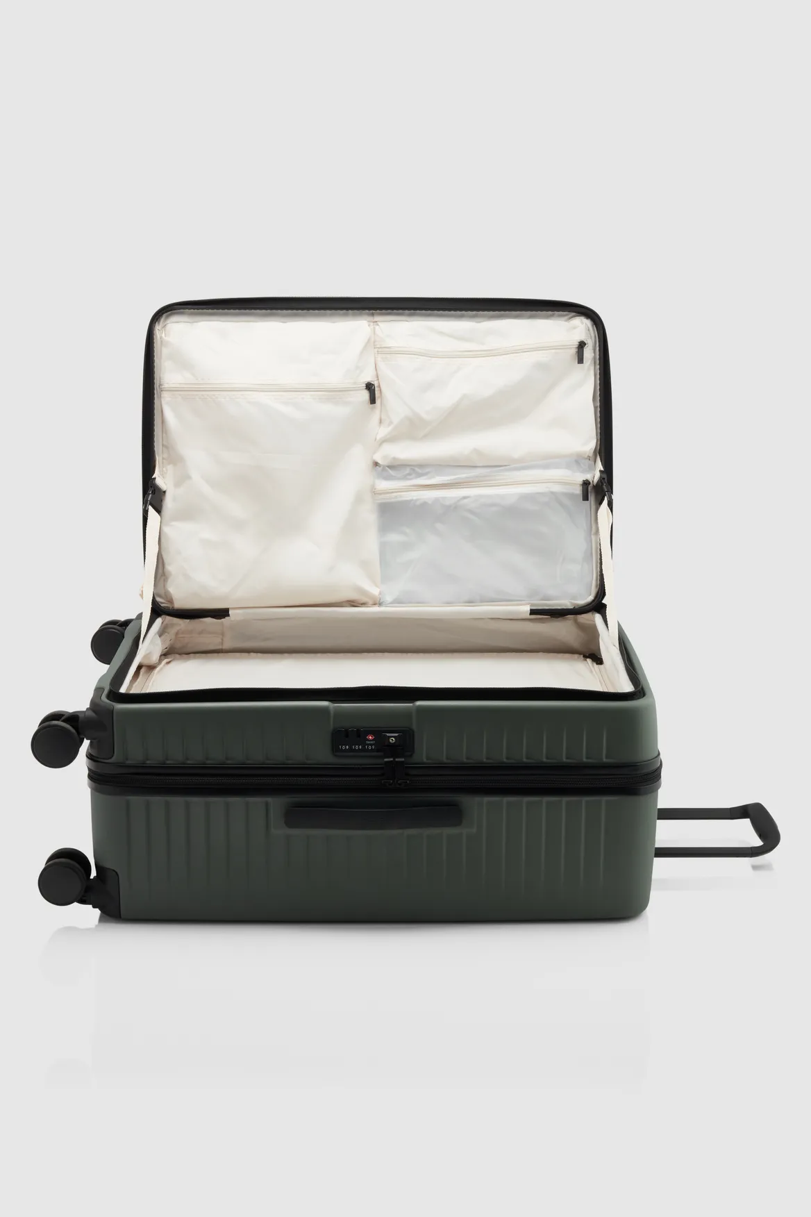 Venture Dual Open 66cm Suitcase Strandbags
