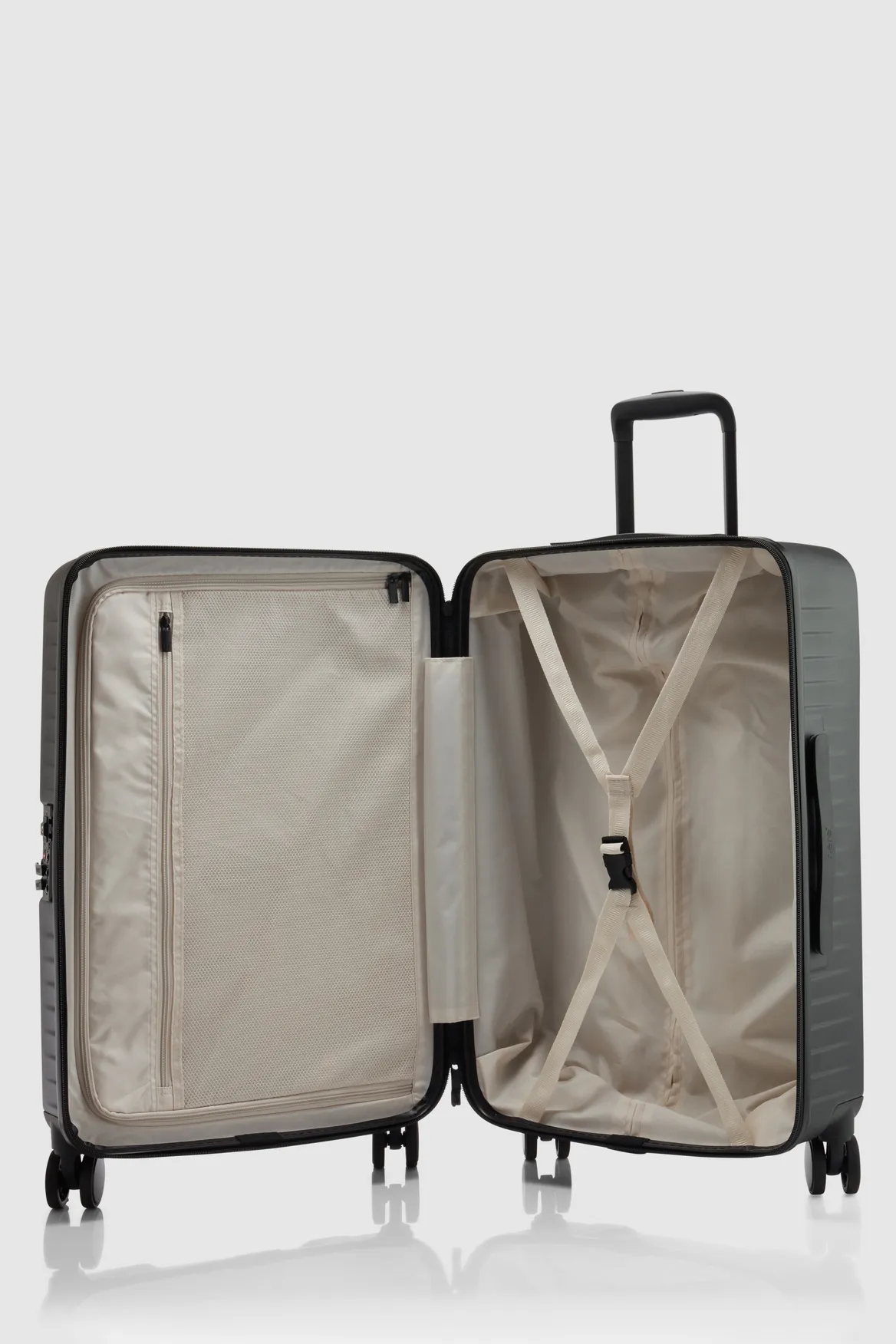 Venture Dual Open 76cm Suitcase Strandbags