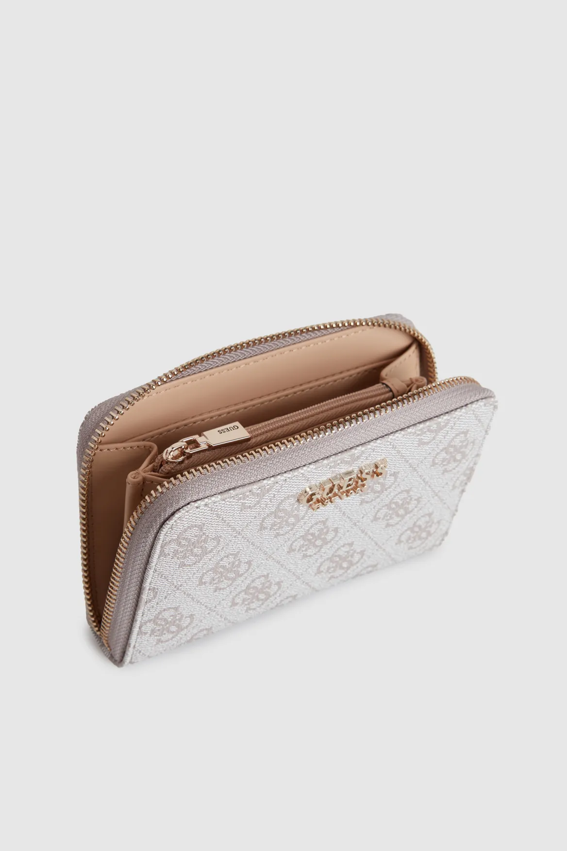 Zamira Medium Zip Around Wallet Strandbags