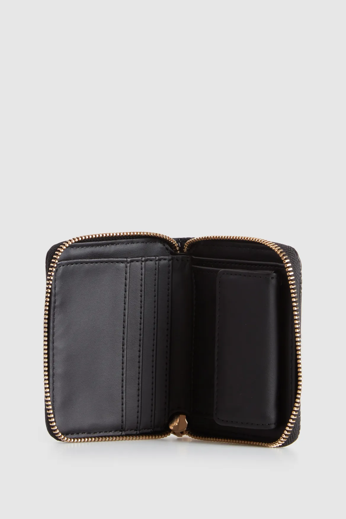 Zarela Small Zip Around Wallet Strandbags